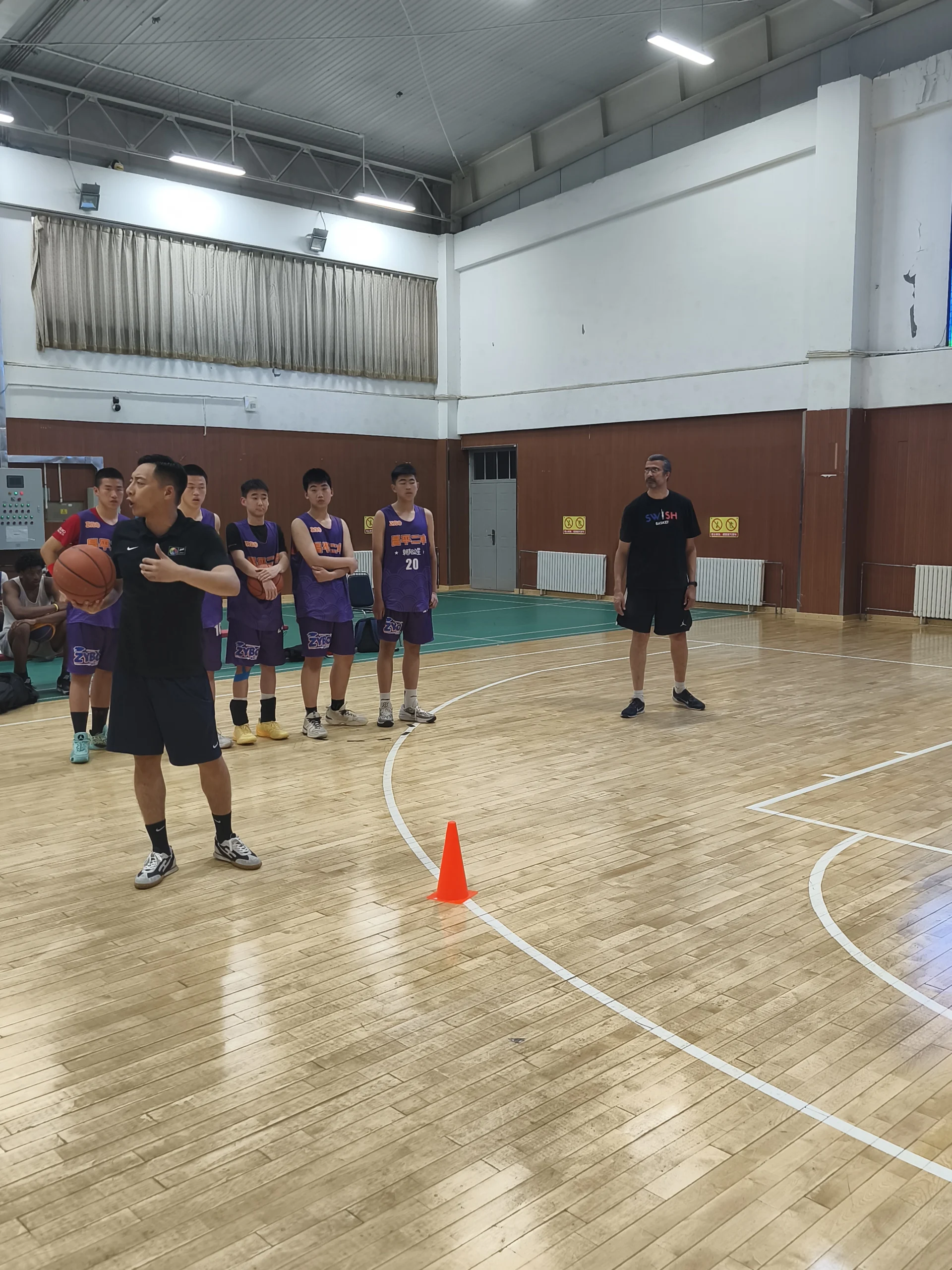 Échanges franco-chinois jeunesse basket lycée Changping Beijing Jérôme Navier arbitre