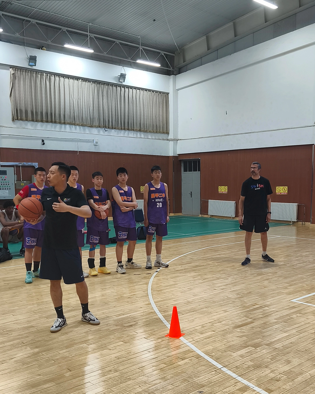 Échanges franco-chinois jeunesse basket lycée Changping Beijing Jérôme Navier arbitre